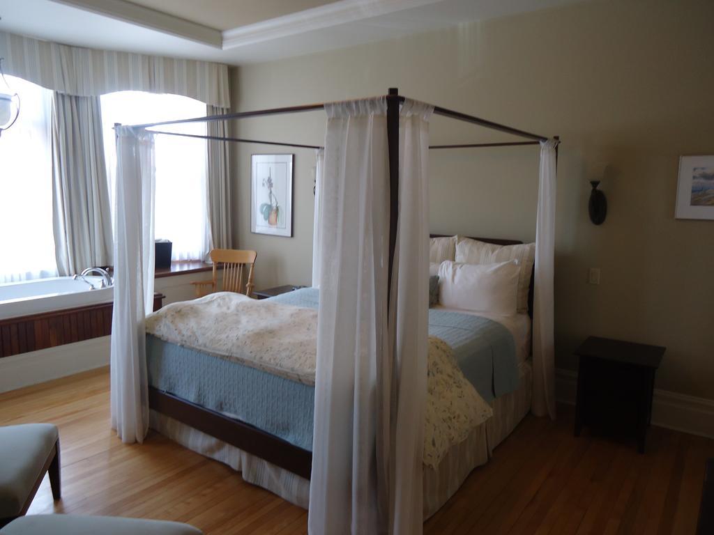 Maison Tait House Hotel Shediac Eksteriør billede